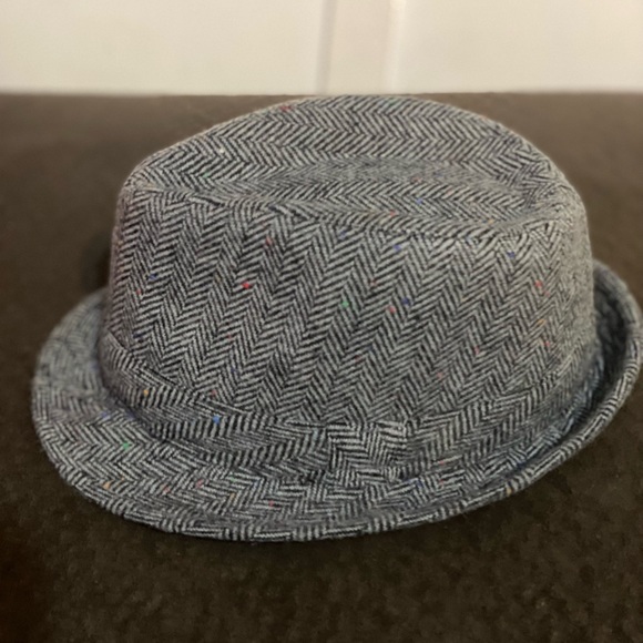 HP🎉🎉 Best in Jewelry & Accessories 12/19 Toddler tweed fedora hat - Picture 2 of 3